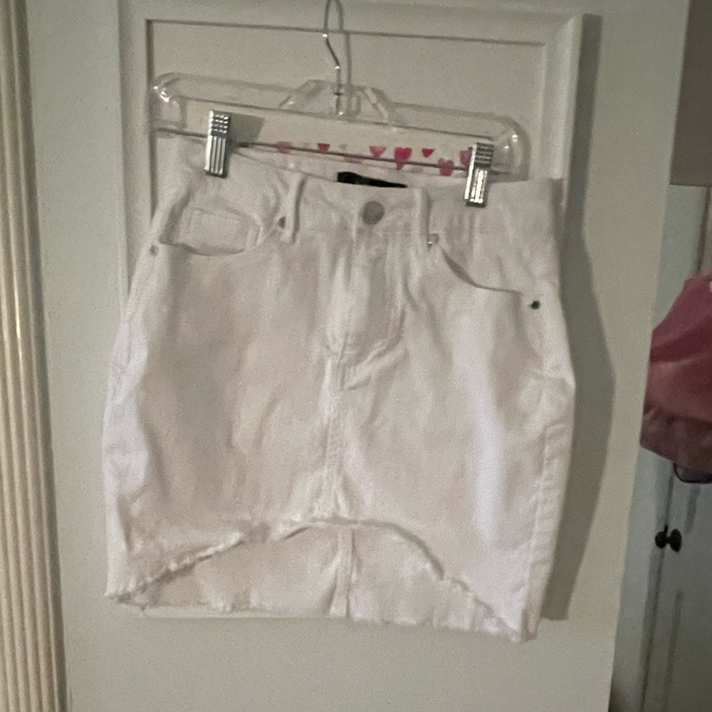 Black label white jean skirt size small